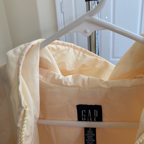 GAP vest with hood size medium - Picture 11 of 11